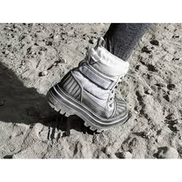 Rare Caterpillar Centennial Apollo 11 Boot - New with Special Box - Size 8M - Picture 2 of 11